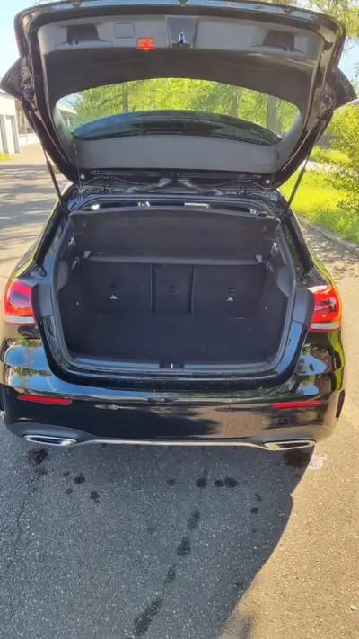 Mercedes-Benz Classe A 200 — Berline compacte premium, 77'000 km, boîte auto — Miniature 10