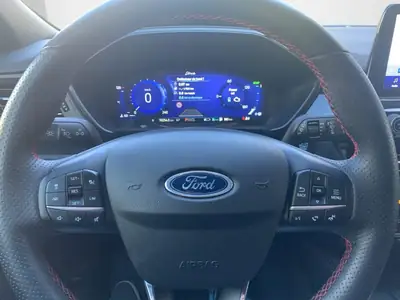 Ford Kuga Hybrid — SUV compact performant et économe, 70 200 km — Miniature 8