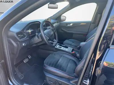 Ford Kuga Hybrid — SUV compact performant et économe, 70 200 km — Miniature 9