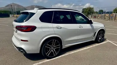 BMW X5 M Sport — SUV premium 340 ch, xDrive, équipement haut de gamme — intérieur