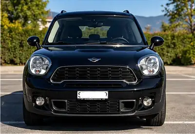 MINI Countryman — SUV polyvalent 184 ch, entretien régulier — Außenansicht