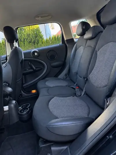 MINI Countryman — SUV polyvalent 184 ch, entretien régulier — Miniatur 8