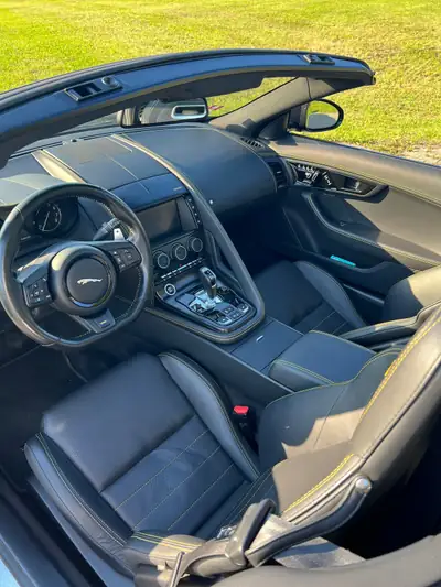 Jaguar F-Type Cabriolet 2018 — Roadster sportif 400 ch, première main, sans sinistre — détail