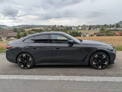 BMW i4 2025 — Berline électrique performante, 29'500 km, équipement premium — côté