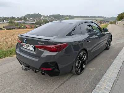 BMW i4 2025 — Berline électrique performante, 29'500 km, équipement premium — arrière