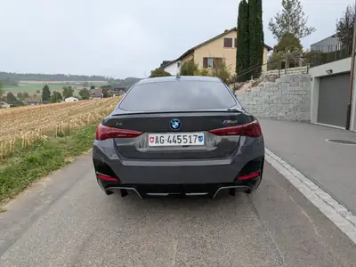 BMW i4 2025 — Berline électrique performante, 29'500 km, équipement premium — intérieur