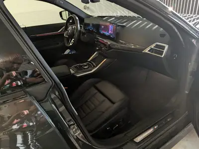 BMW i4 2025 — Berline électrique performante, 29'500 km, équipement premium — Miniature 8