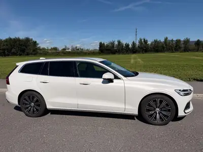 Volvo V60 PHEV 2021 — Hybride rechargeable performant, 124'000 km — détail