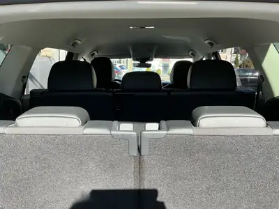 VW Tayron Life 193 ch — SUV 7 places diesel, tout-terrain polyvalent — Miniature 8