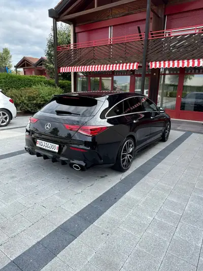 Mercedes-Benz CLA 35 AMG — Coupé Sportif 306 ch, Transmission Automatique — intérieur