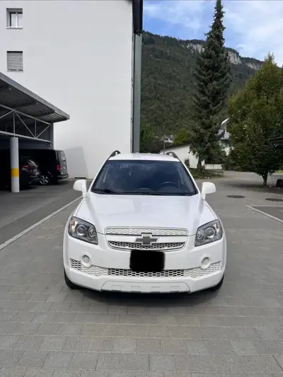 Chevrolet Captiva 2012 — SUV compact fiable, motorisation essence 2.4L — Heckansicht
