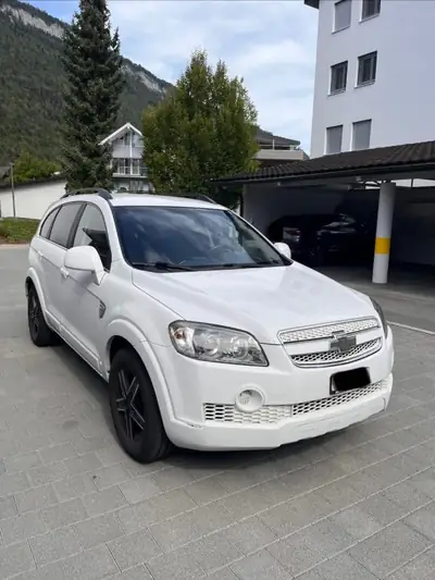 Chevrolet Captiva 2012 — SUV compact fiable, motorisation essence 2.4L — Außenansicht