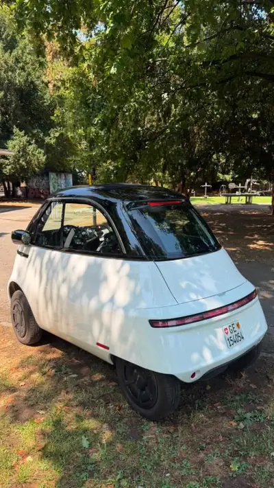 MICRO Microlino — Citadine électrique ultra-compacte, 8100 km seulement — Miniature 11