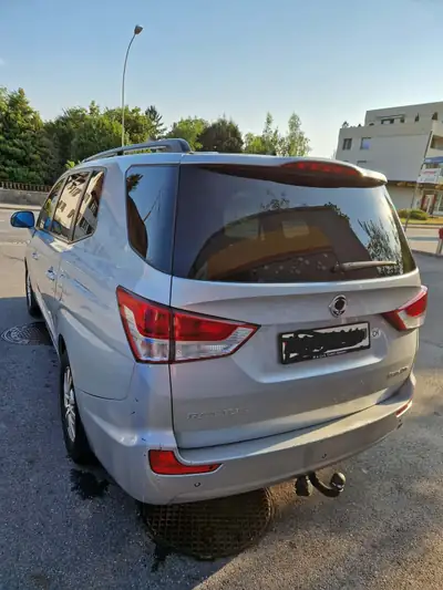 SsangYong Rodius 2015 — Monospace 7 places diesel, spacieux et fiable — cruscotto