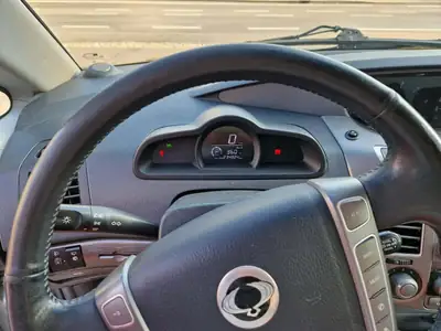 SsangYong Rodius 2015 — Monospace 7 places diesel, spacieux et fiable — dettaglio