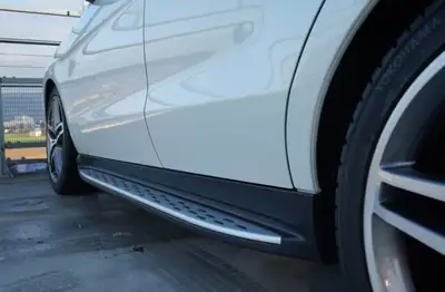 Mercedes-Benz GLE 500 — SUV premium 455 ch, transmission intégrale, élégance blanche — intérieur