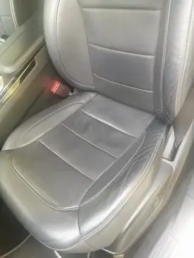 Mercedes-Benz GLE 500 — SUV premium 455 ch, transmission intégrale, élégance blanche — Miniature 7