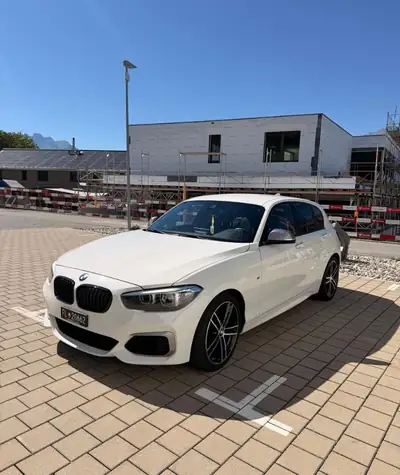BMW 1ER 340 ch — Berline sportive automatique, 68'000 km seulement — vue extérieure