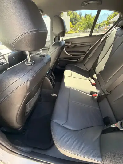 BMW 1ER 340 ch — Berline sportive automatique, 68'000 km seulement — détail