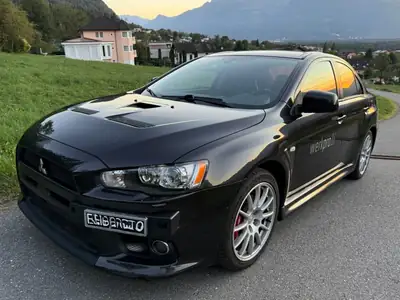 Mitsubishi Lancer Evolution X — Berline sportive turbo 295 ch, transmission intégrale — intérieur