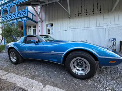Chevrolet Corvette 1978 — Légende américaine, propulsion arrière authentique — interni