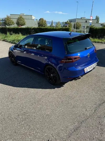 VW Golf 2016 — Berline polyvalente 300 ch, transmission automatique — vista posteriore