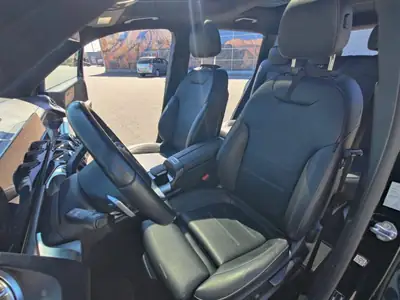 Mercedes-Benz EQB 350 — SUV électrique 7 places, 292 ch, pack AMG Line — Miniatura 8
