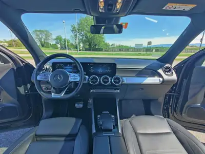 Mercedes-Benz EQB 350 — SUV électrique 7 places, 292 ch, pack AMG Line — Miniatura 9