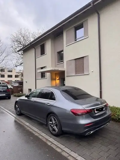 Mercedes-Benz E 200 d — Berline premium diesel, AMG Line, entretien exemplaire — Armaturenbrett