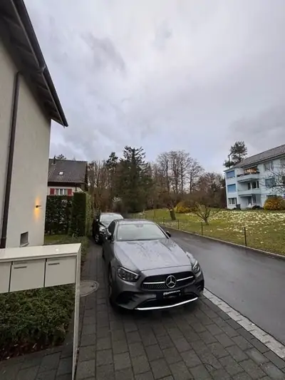 Mercedes-Benz E 200 d — Berline premium diesel, AMG Line, entretien exemplaire — Detail
