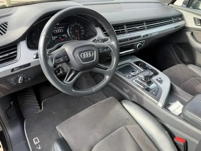 Audi Q7 2018 occasion Steinhausen — 3