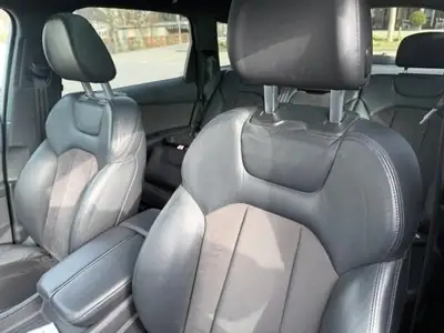 Audi Q7 3.0 TDI — SUV 7 places robuste, diesel performant, transmission automatique — tableau de bord