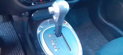 Nissan Juke 2018 — SUV compact urbain, entretien impeccable, 52'000 km — Miniature 9