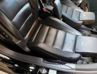 VW Golf 6 R — Sportive affûtée 270 ch, personnalisée avec soin — détail