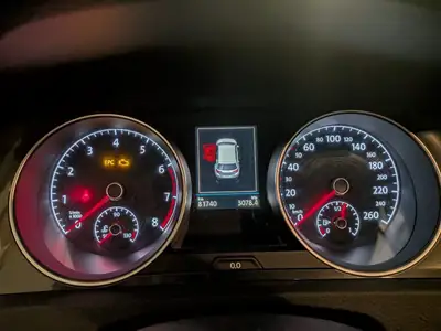 VW Golf 2017 — Compacte fiable à 81'000 km, transmission manuelle — Miniature 11