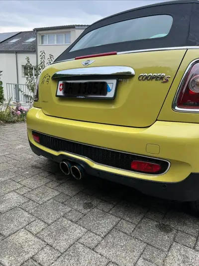MINI Cabrio 174 ch — Décapotable pétillante, jaune vif, 85'000 km — interni