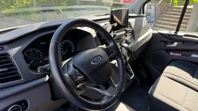 Ford Transit Custom — Diesel 170 ch automatique, entretien Ford complet — Miniature 7