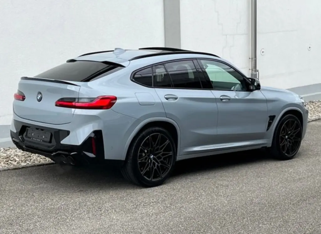 BMW X4 2023 occasion Münsingen — 2