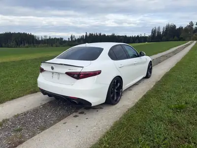 Alfa Romeo Giulia 280 ch — Berline sportive affûtée, entretien impeccable — Detail
