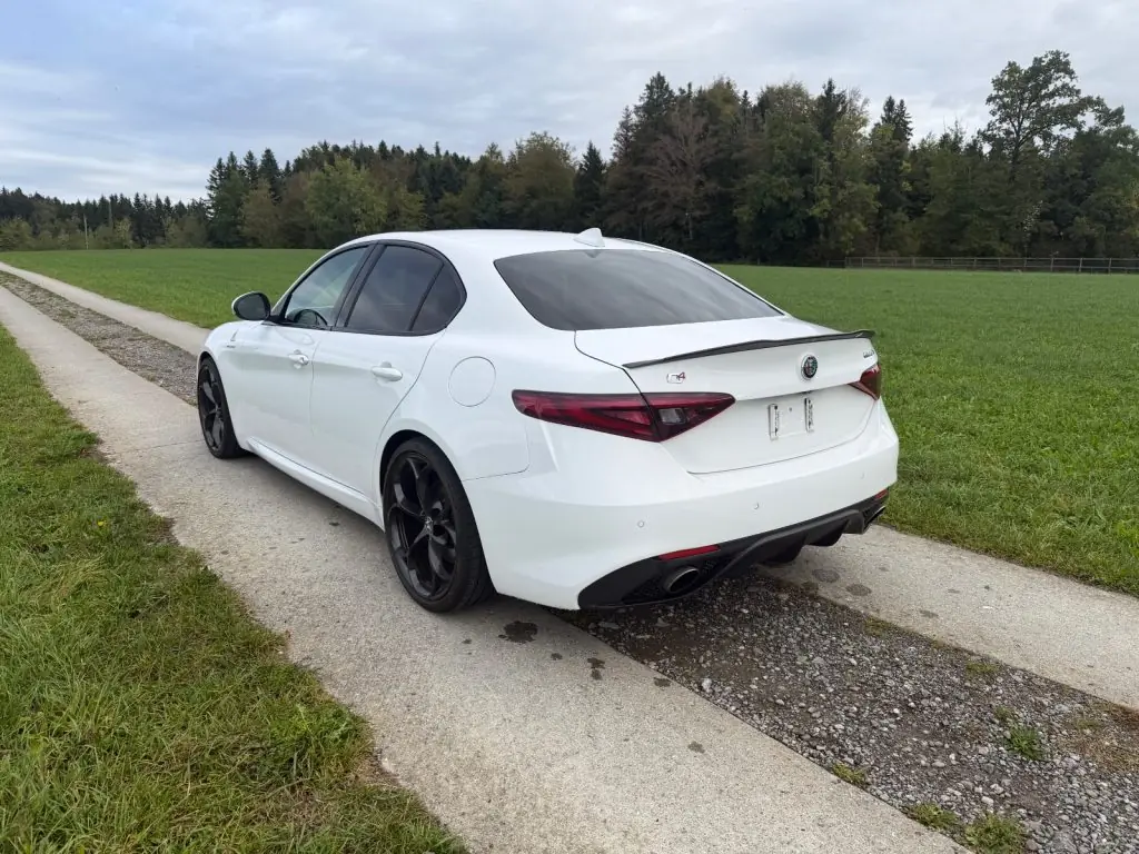 Alfa Romeo Giulia 2017 occasion Neudorf — 4