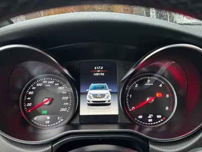 Mercedes-Benz V 250 CDI — Van 7 places robuste, diesel efficace, entretien complet — Miniatur 8