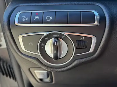 Mercedes-Benz V 250 CDI — Van 7 places robuste, diesel efficace, entretien complet — Miniatur 18