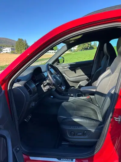 Skoda Kodiaq 2.0 TDI 200 ch — SUV robuste 4×4, transmission DSG, attelage électrique — Thumbnail 9
