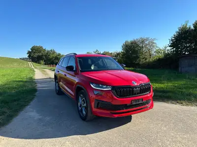 Skoda Kodiaq 2.0 TDI 200 ch — SUV robuste 4×4, transmission DSG, attelage électrique — Thumbnail 8