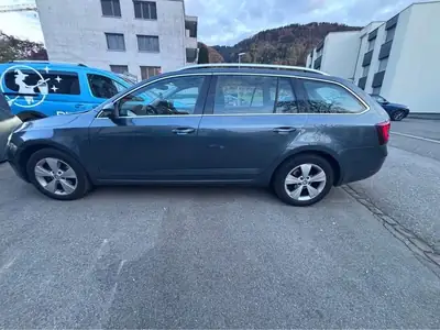 Skoda Octavia Diesel Automatique 2020 — Break spacieux, 184 ch fiables — side view
