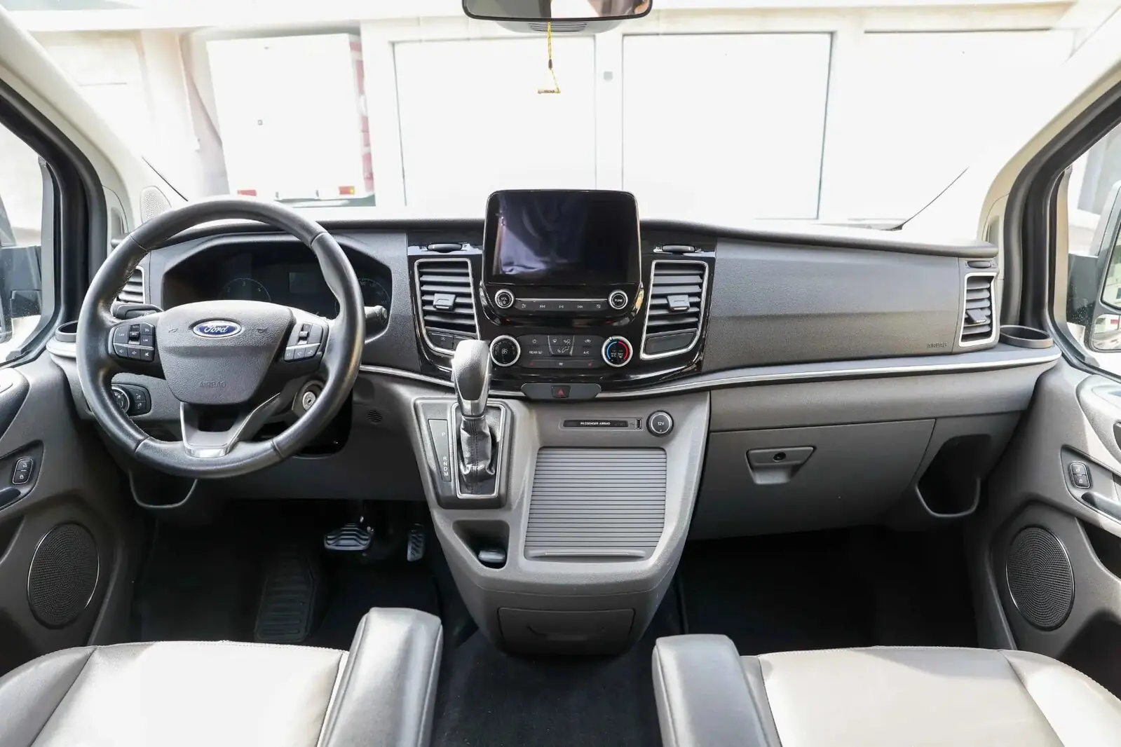Ford Tourneo C Bus 2018 occasion Buttikon — 4