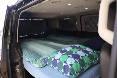Ford Tourneo Custom — Van aménagé 8 places avec module camping intégré — Detail