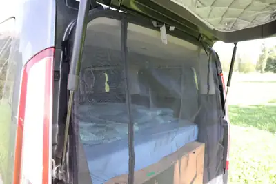 Ford Tourneo Custom — Van aménagé 8 places avec module camping intégré — Miniatur 10