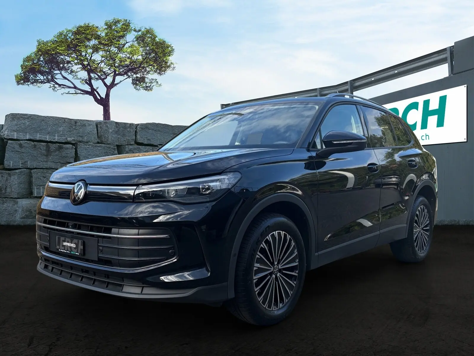 VW Tiguan 2025 — SUV diesel 4Motion, version Life équipée, 17'850 km