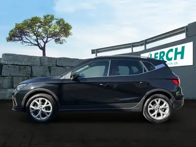 SEAT Arona 2024 — SUV compact dynamique, 22 500 km, boîte auto — arrière
